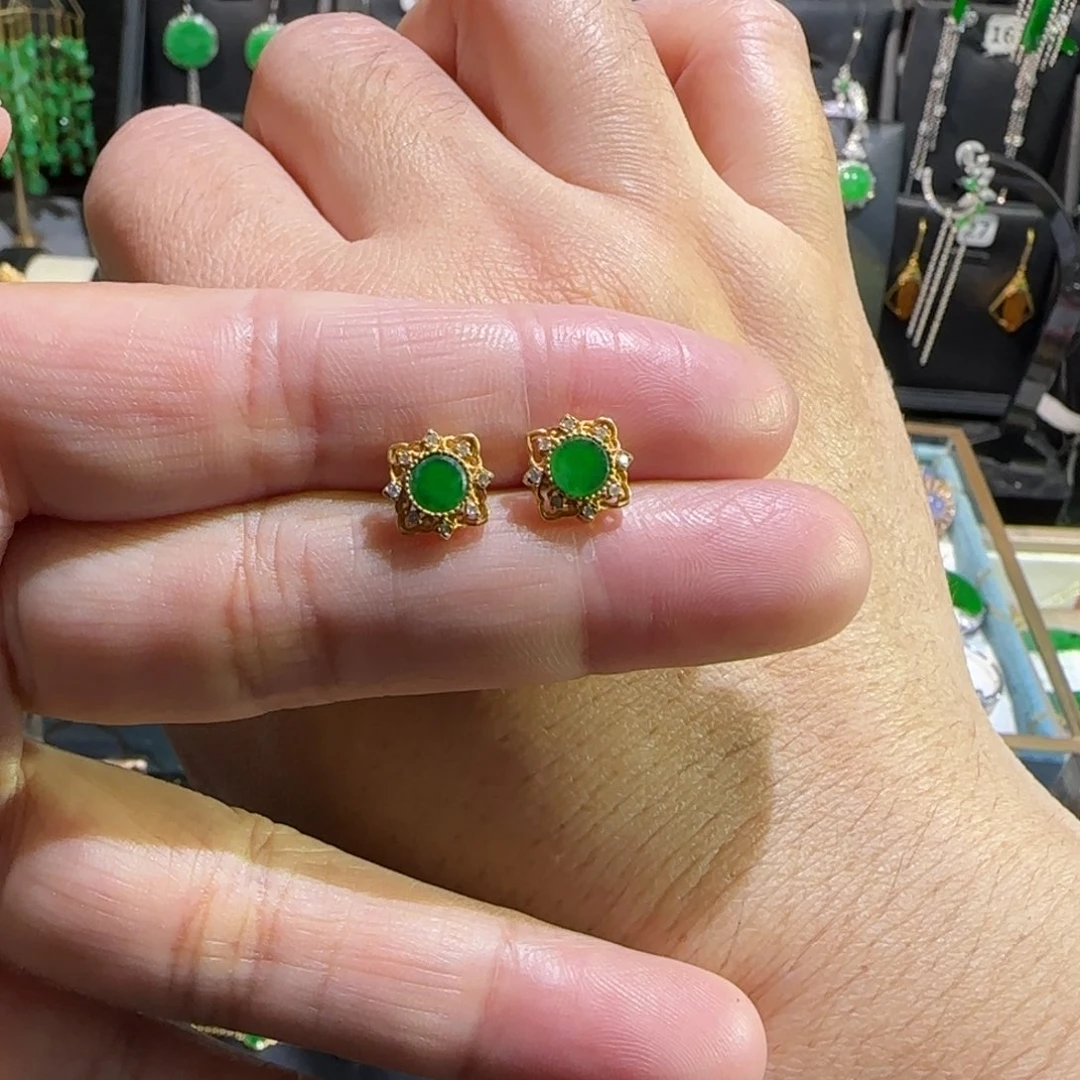 翡翠18K金镶嵌颈饰耳钉