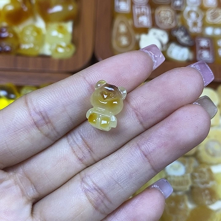 橄榄核吊坠福利小熊52