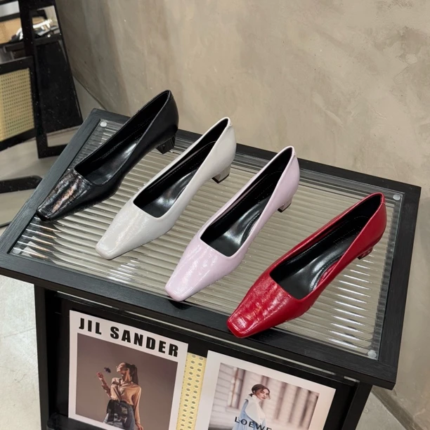 2025春款新品方头低跟单鞋气质百搭时尚漆皮法式韩版春季网红