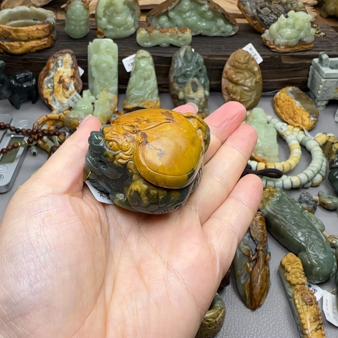 可***酱岫岩河磨玉（透闪石质玉）未镶嵌珠宝奇石