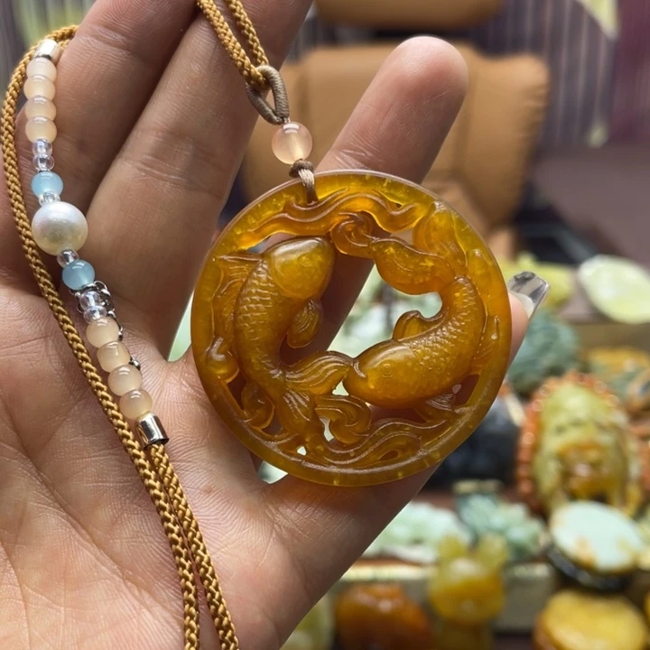 蛇纹石玉未镶嵌颈饰