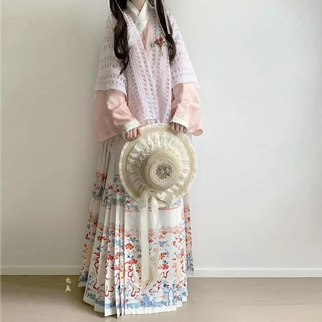 汉尚豪依 明制汉服女交领短衫琵琶袖马面裙汉洋折衷秋冬套装