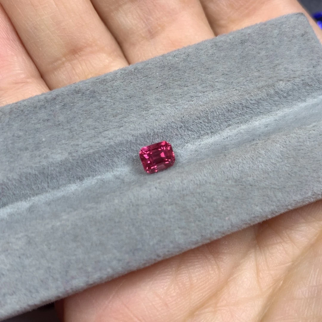 尖晶石裸石未镶嵌马亨盖