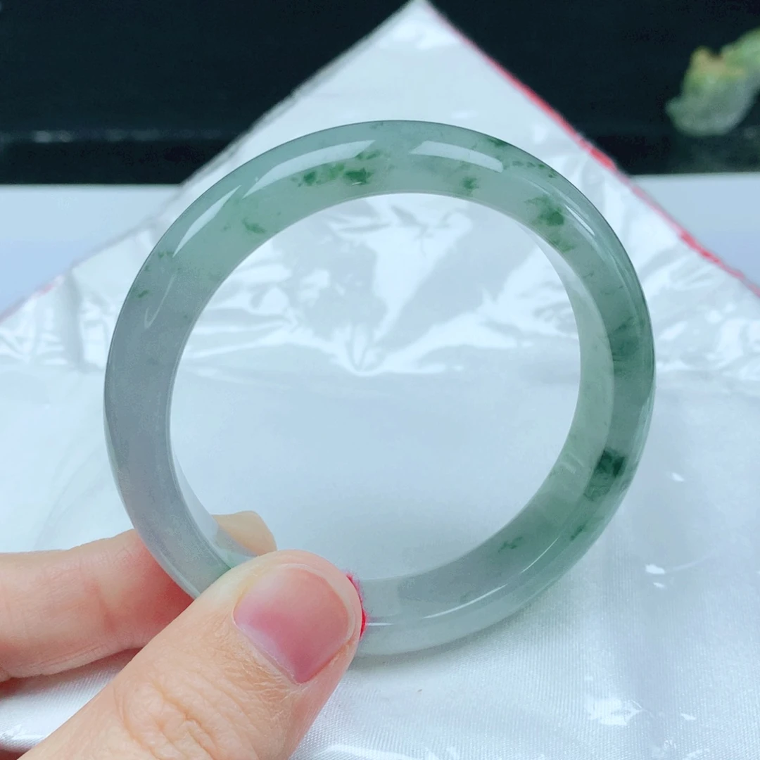 未镶嵌手镯翡翠52