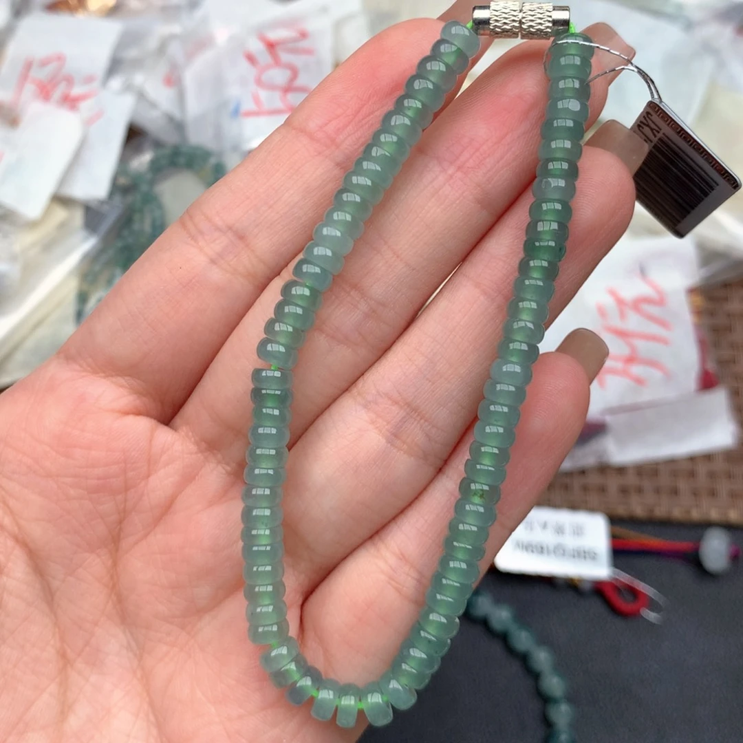 未镶嵌挂件翡翠….