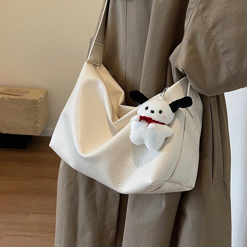 大容量包包女士2023新款时尚高级感单肩包秋季流行爆款通勤斜挎包