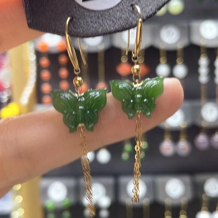 和田玉18K金镶嵌颈饰