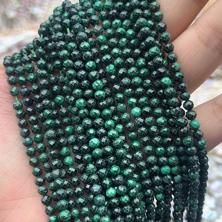 玛瑙/玉髓未镶嵌珠宝半成品一条4mm左右孔雀石刻面