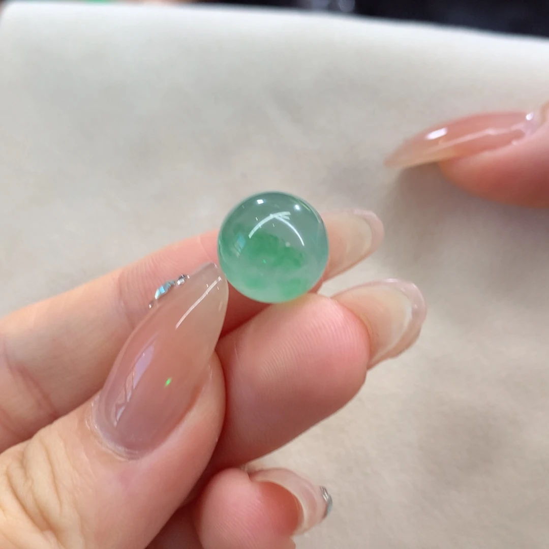 翡翠散珠冰绿卡12.1