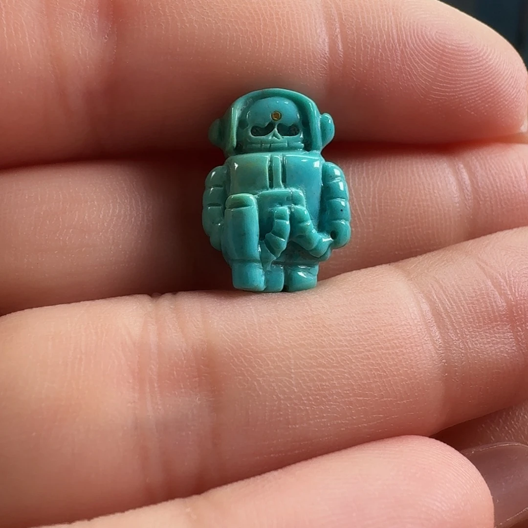 绿松石未镶嵌颈饰