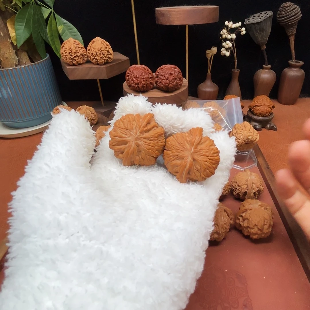 热***。核桃手串/手链全品蝴蝶磨