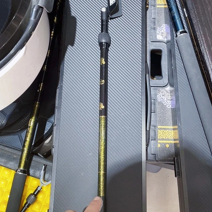 茅草黑金极竞技支架