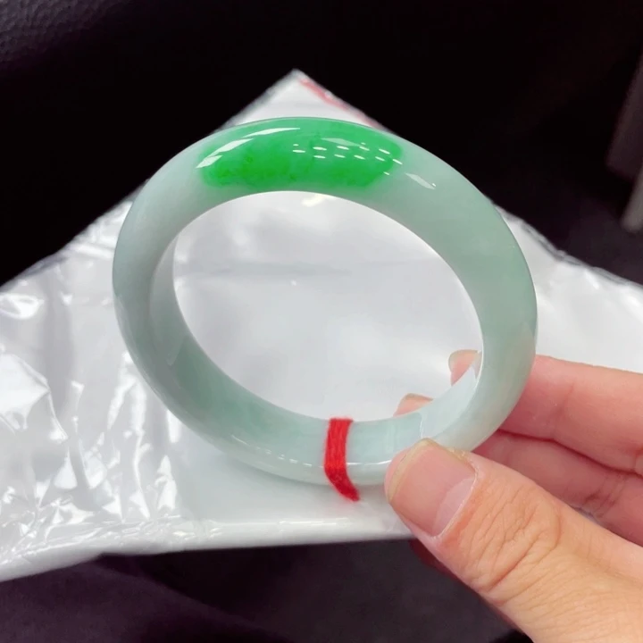 未镶嵌手镯翡翠翡翠
