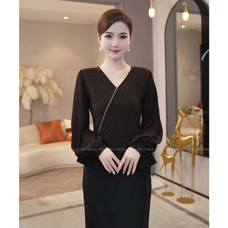 2025年秋季新款【7863】含绵羊毛外穿茶色显瘦打底V领针织衫毛衣女