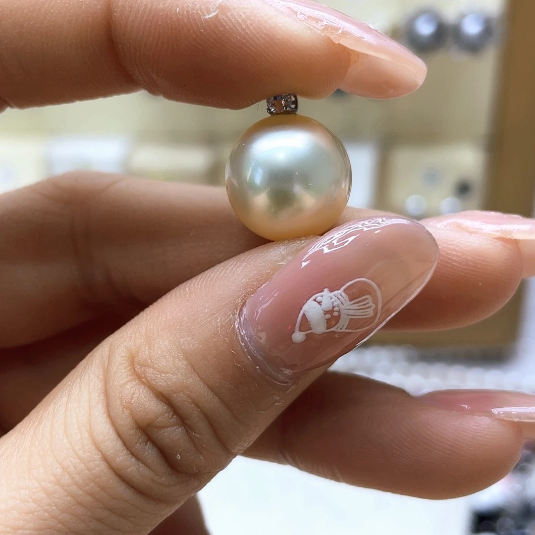 海水珍珠颈饰18K金镶嵌