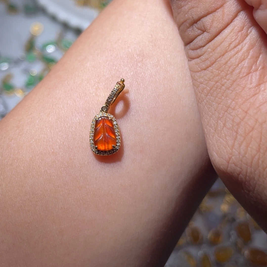 吊坠(不含链)18K金镶嵌翡翠