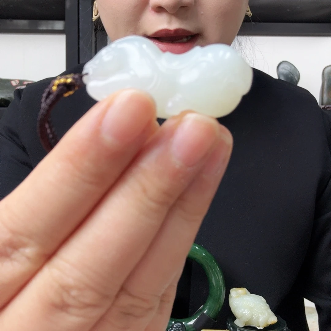 和田玉未镶嵌吊坠(不含链)