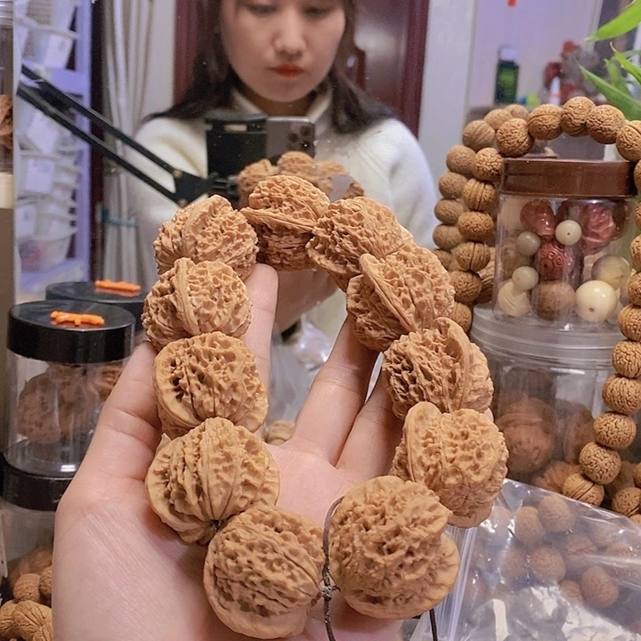 【闪购商品】文玩核桃把件L***u38蚂蚁沟手持