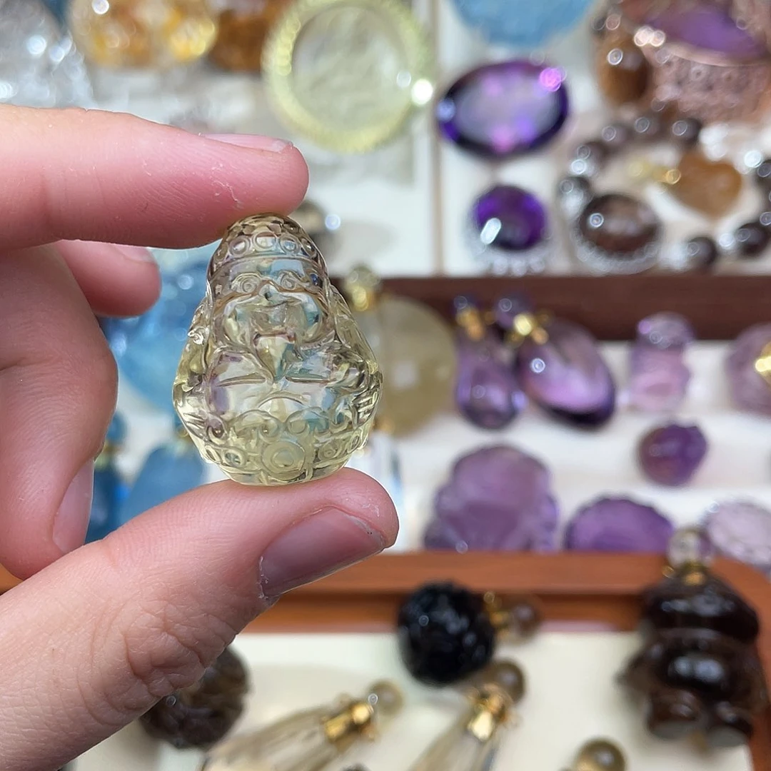 水晶颈饰未镶嵌董****阁天然水晶吊坠460