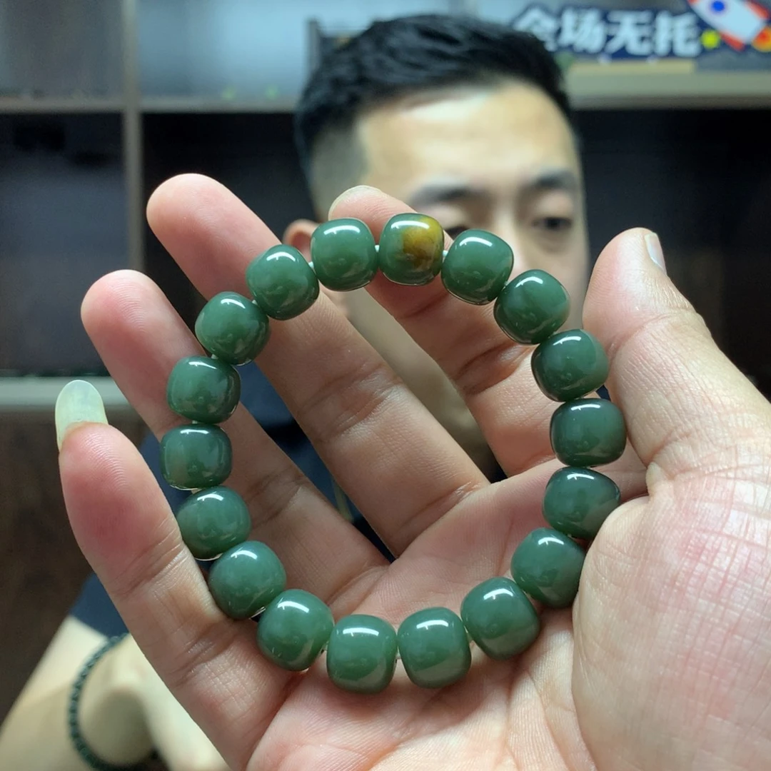 手链未镶嵌岫岩河磨玉（透闪石质玉）