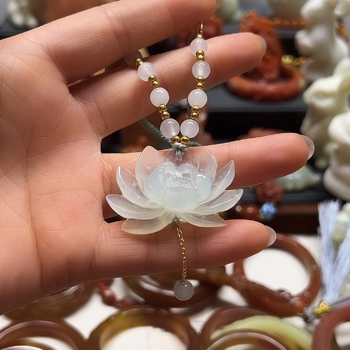 蛇纹石玉吊坠未镶嵌