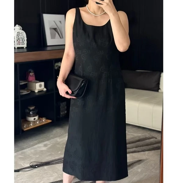 【澜隐】90%桑蚕丝花螺无袖背性感显瘦吊带连衣裙 L5380X