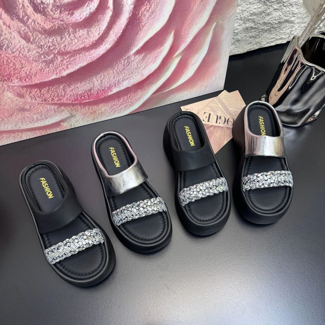 厚底拖鞋女2025新款夏季外穿时尚厚底增高配裙子水钻绝美凉拖鞋