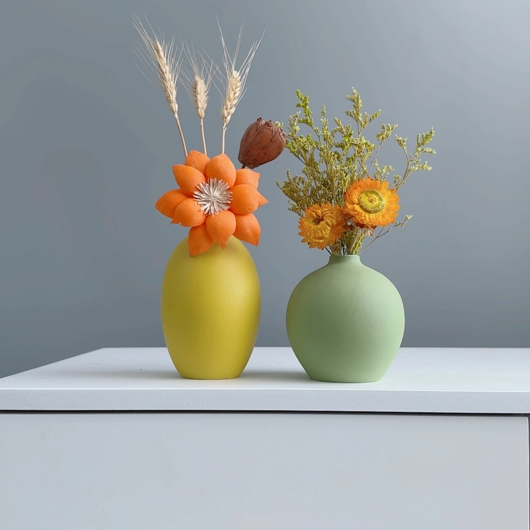 摆件陶瓷小花瓶摆件含花总高约20-30cm