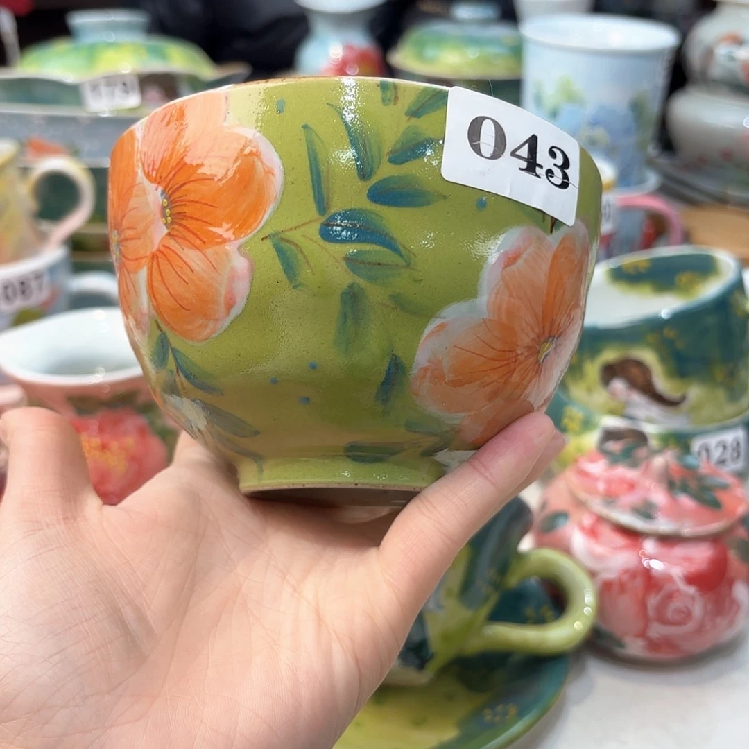 瓷片兔兔好可爱呀打