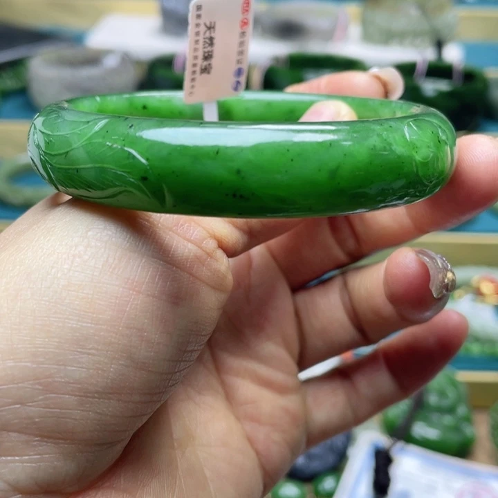 和田玉手镯圈口63     编号80未镶嵌