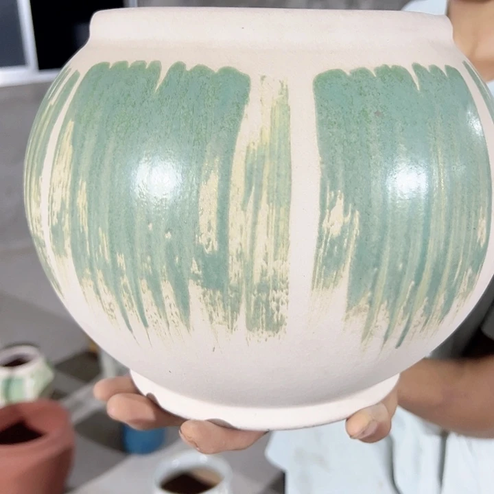 高度28厘米口20厘米