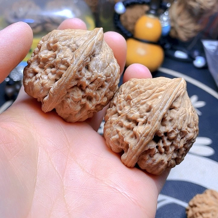 文玩核桃吊坠金钱豹