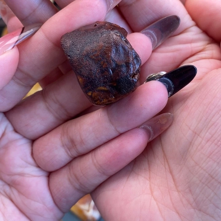 w***定制琥珀未镶嵌蜜蜡