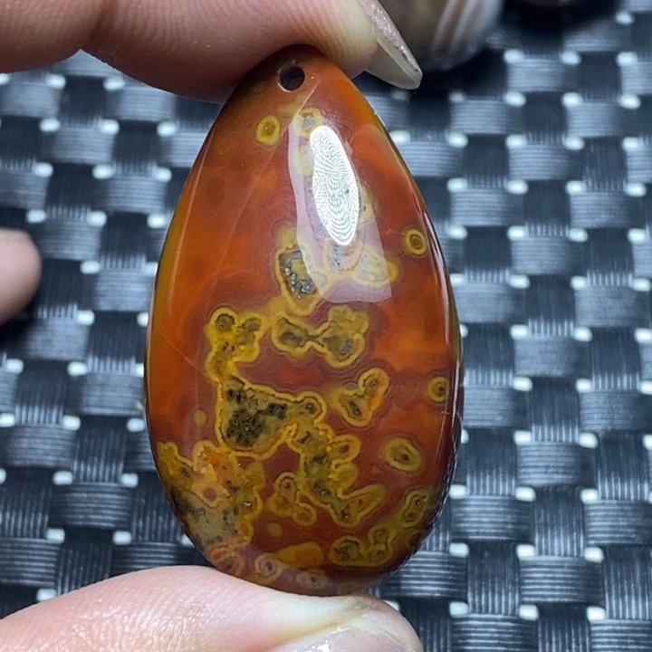 玛瑙/玉髓颈饰未镶嵌成*
