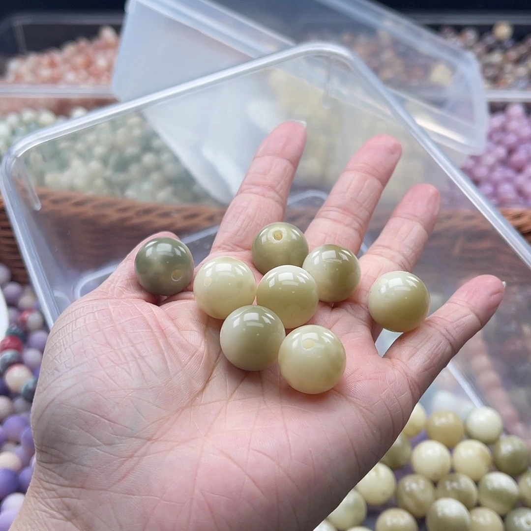 白玉菩提吊坠B/16-17mm/16颗大小珠微瑕