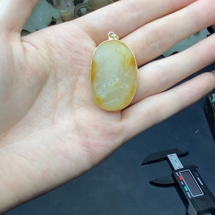 和田玉（糖玉）未镶嵌挂件新疆和田收藏高货