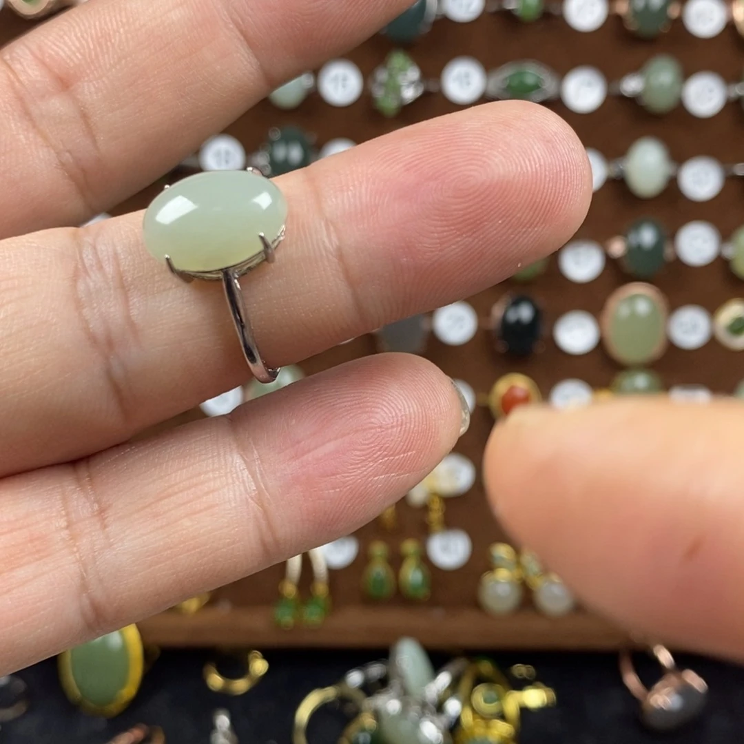 和田玉（青白玉）戒指银S925镀金镶嵌