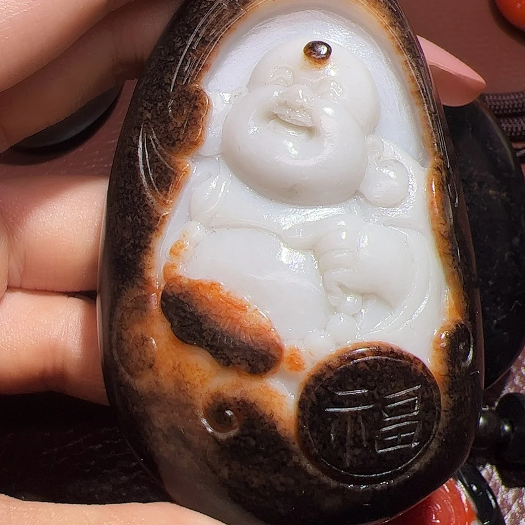 恭***乐和田玉未镶嵌颈饰