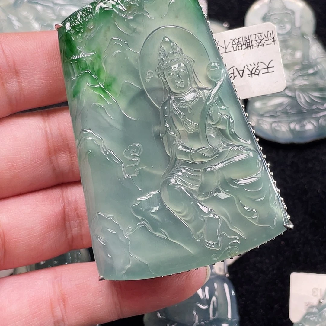 翡翠未镶嵌颈饰6，