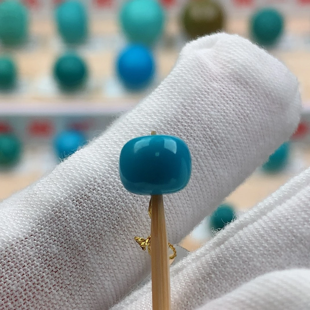 绿松石未镶嵌珠宝奇石8