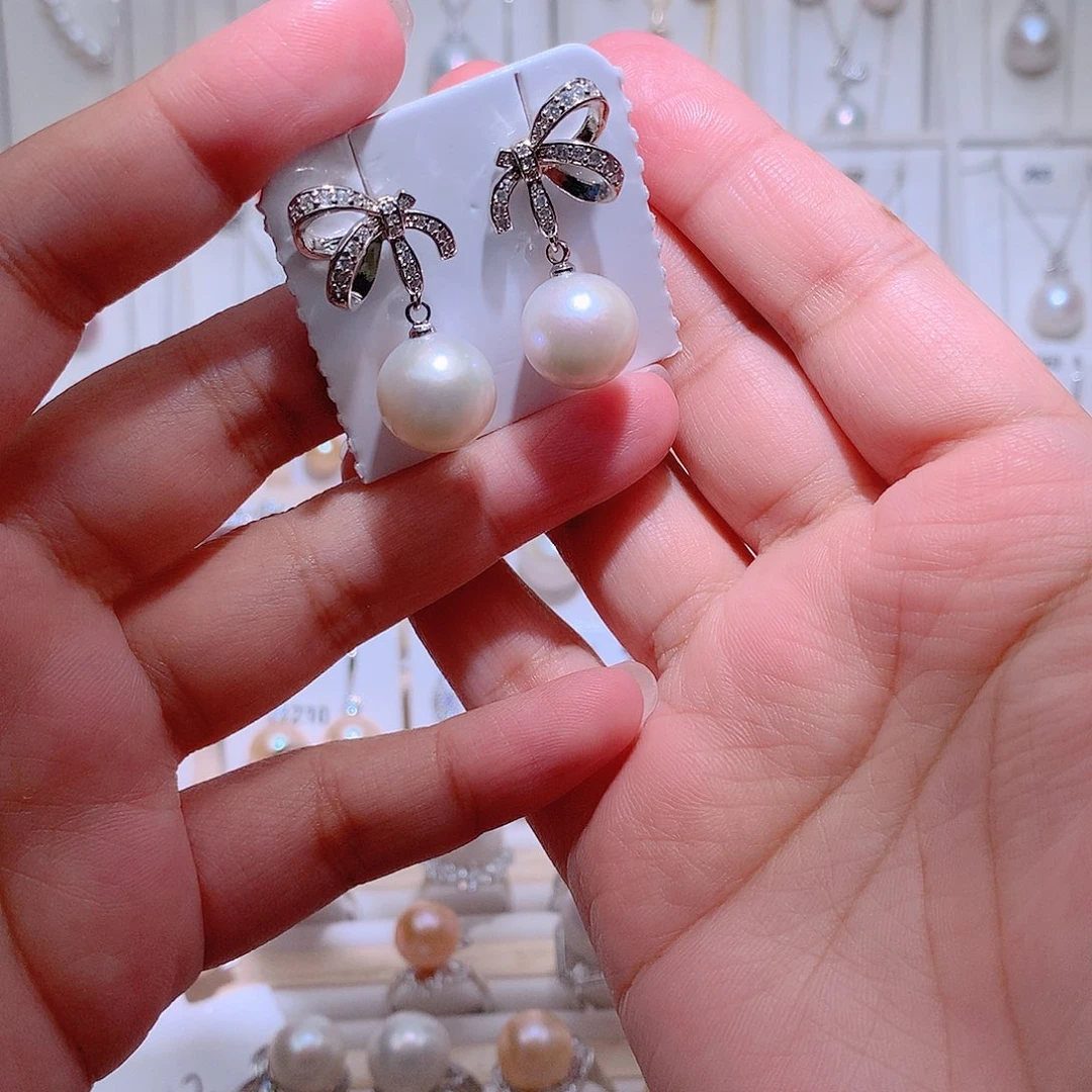 银S925镶嵌淡水珍珠吊坠(赠链)CC12.4mm