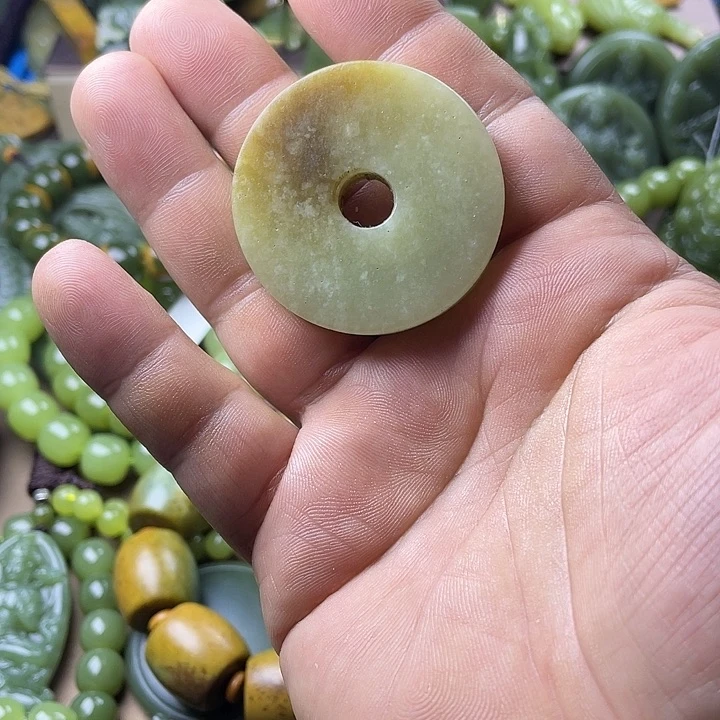 岫岩老玉（透闪石质玉）未镶嵌挂件