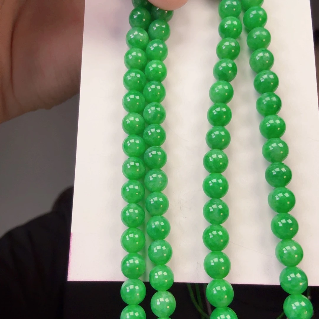 翡翠未镶嵌颈饰多*肉一件