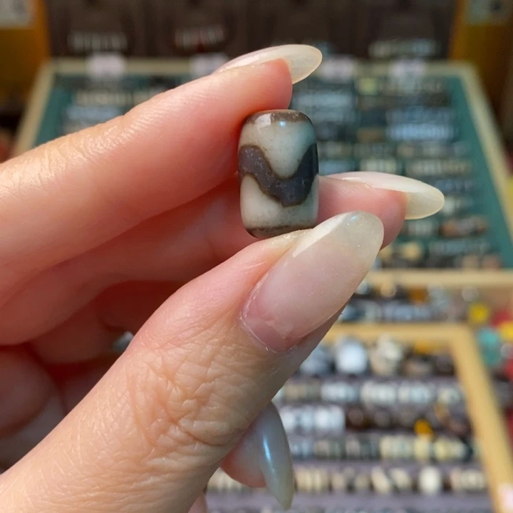 未镶嵌玛瑙/玉髓珠宝半成品