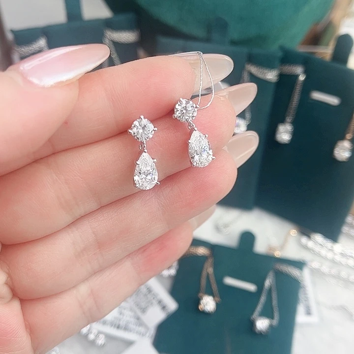 实验室培育钻石铂Pt950镶嵌双石水滴耳坠