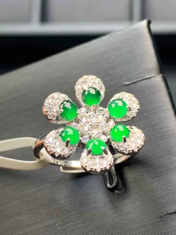 翡翠S925银阳绿戒指01