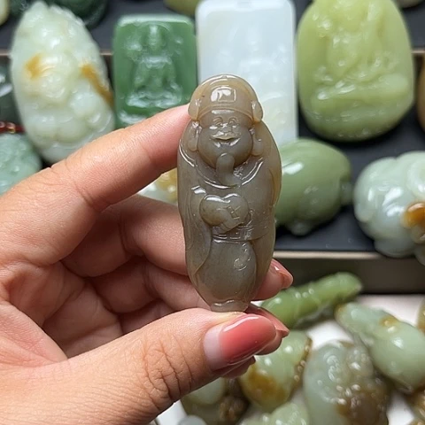 颈饰未镶嵌和田玉浪*哥