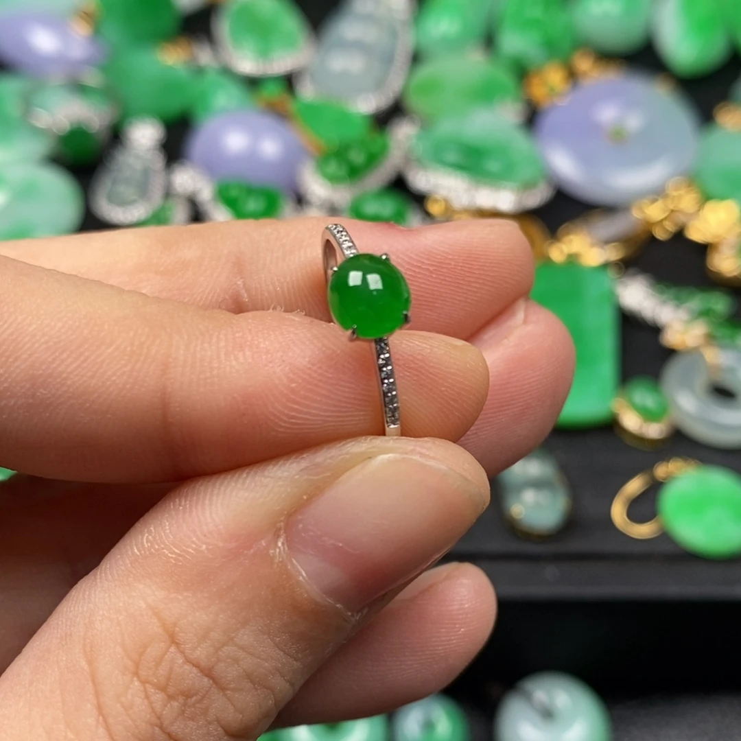 翡翠未镶嵌戒指翡翠