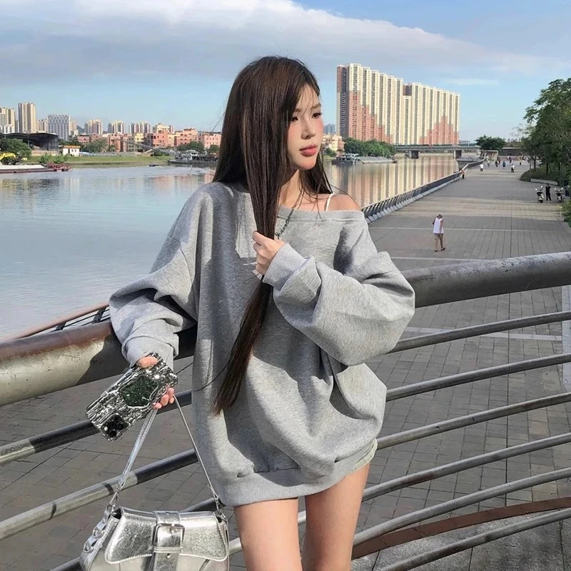 简约休闲百搭露肩斜肩宽松长袖纯色韩系卫衣女纯欲时尚秋冬上衣潮