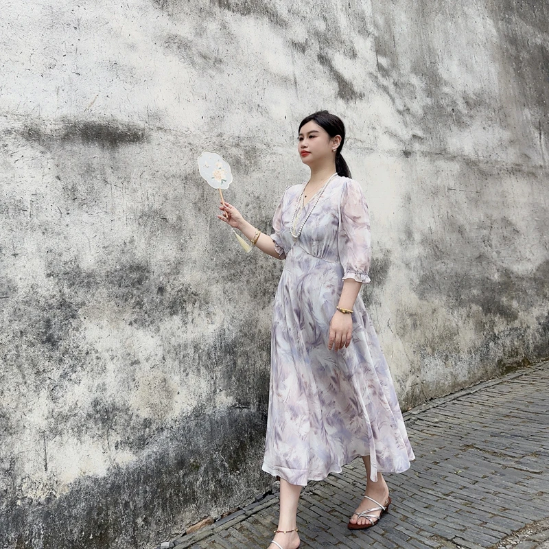 别格秀大码夏季新款轻奢高级感收腰显瘦微胖真丝桑蚕丝碎花连衣裙